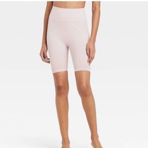 Women's High-Rise Seamless Bike Shorts 7"